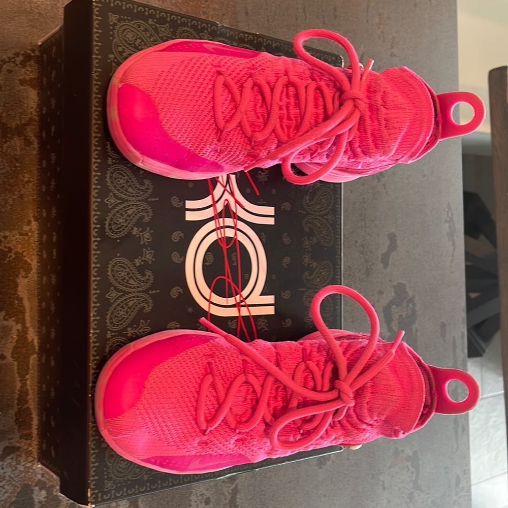 2019 Nike Zoom KD 11 “Aunt Pearl”